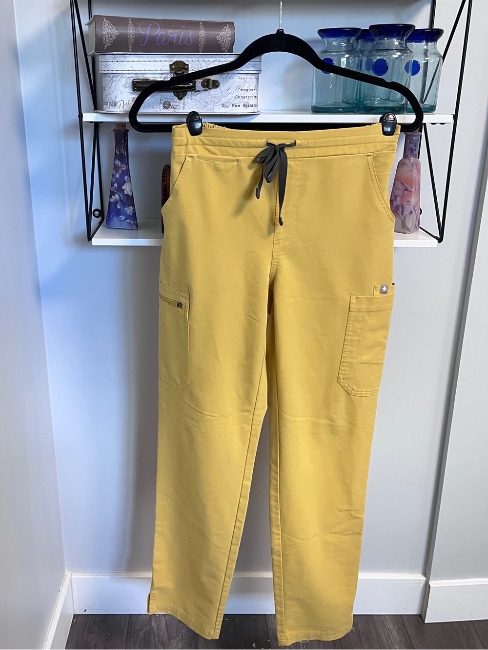 NWOT Women’s Fig Mustard Yellow Cargo Jogger Pants - Drawstring Waist